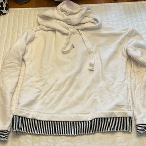 Vineyard vines hoodie XXS slightly cropped